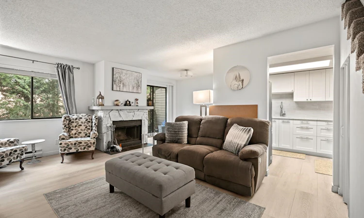 202-7095 133b Street