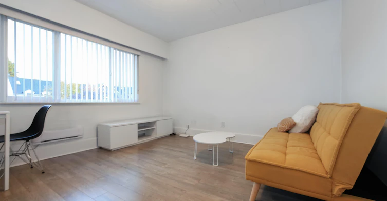 Top-Floor-315 W 19th Avenue, Vancouver, BC, V5Y 2B6