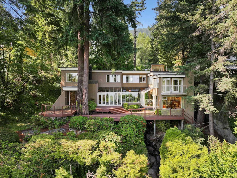 3664 Cedaridge Place, West Vancouver BC V7V 3H4
