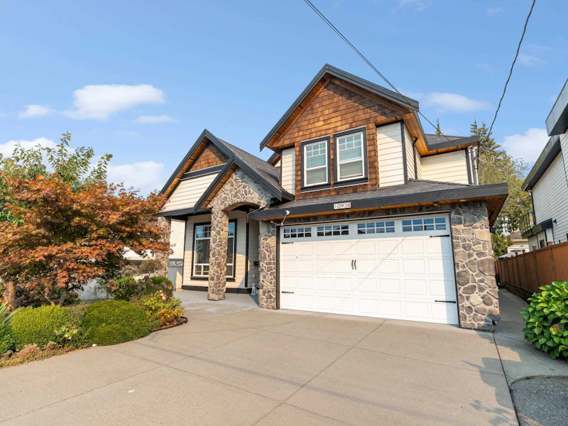 10938 131a Street, Surrey BC V3T 3R7