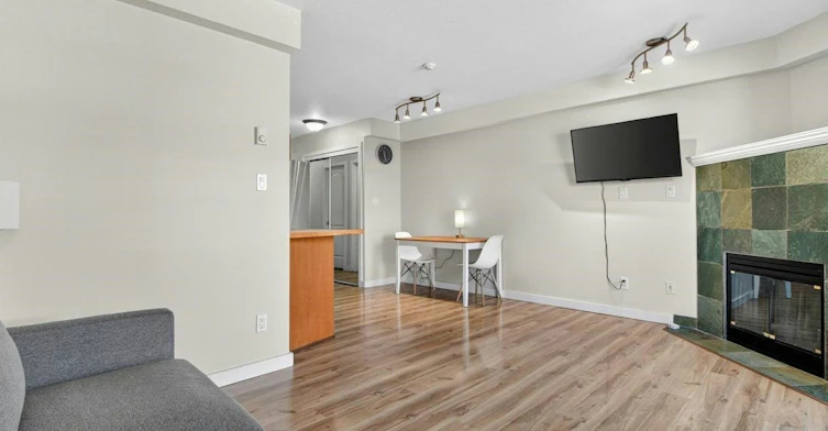 3788 W 10th Avenue, Vancouver, BC, V6R 2G4 - 20