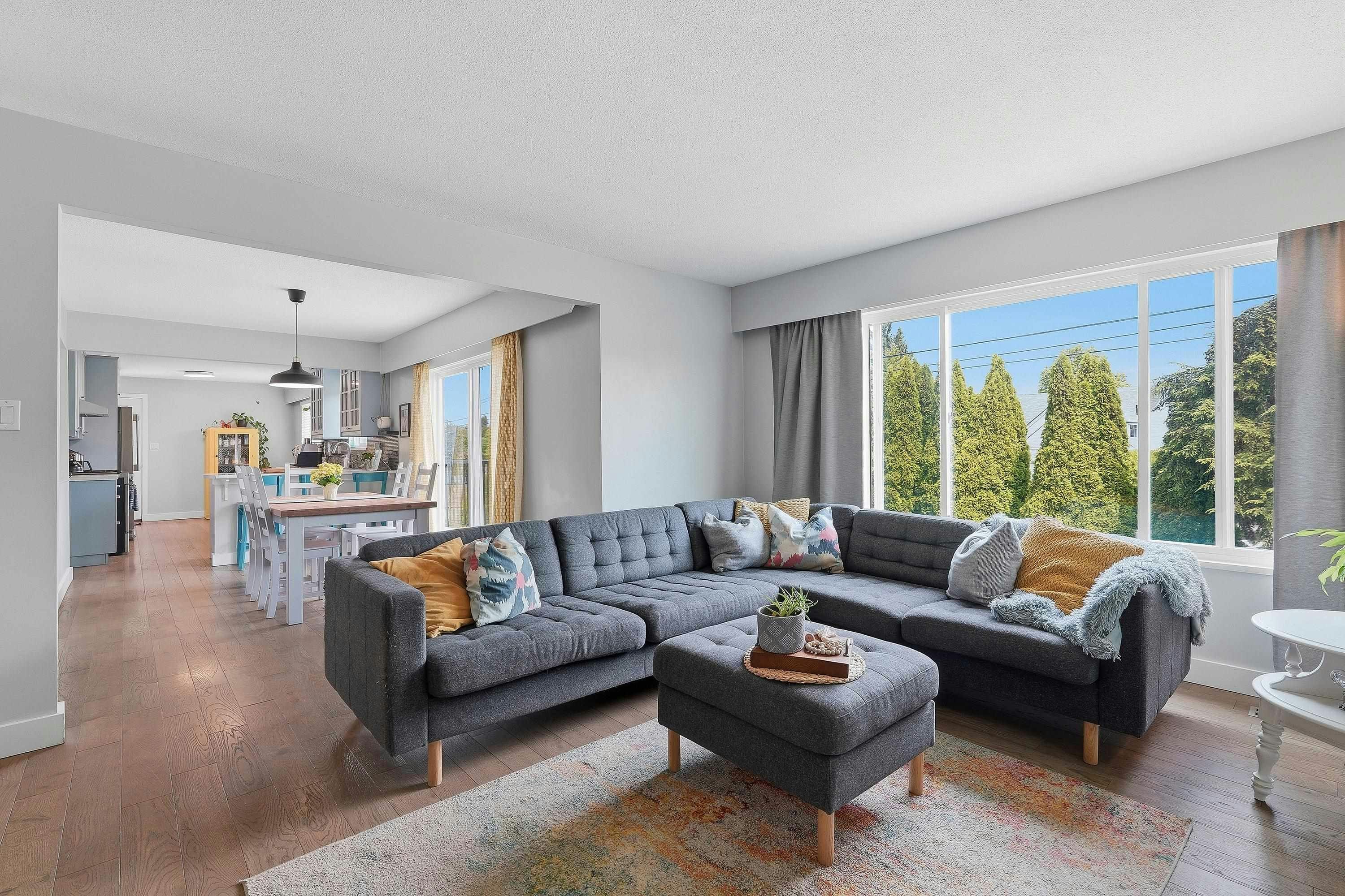 5351 Crescent Drive, Delta, BC, V4K 2E2 - 2
