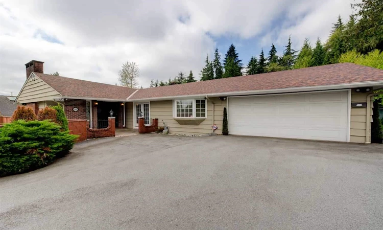 960 Pyrford Road