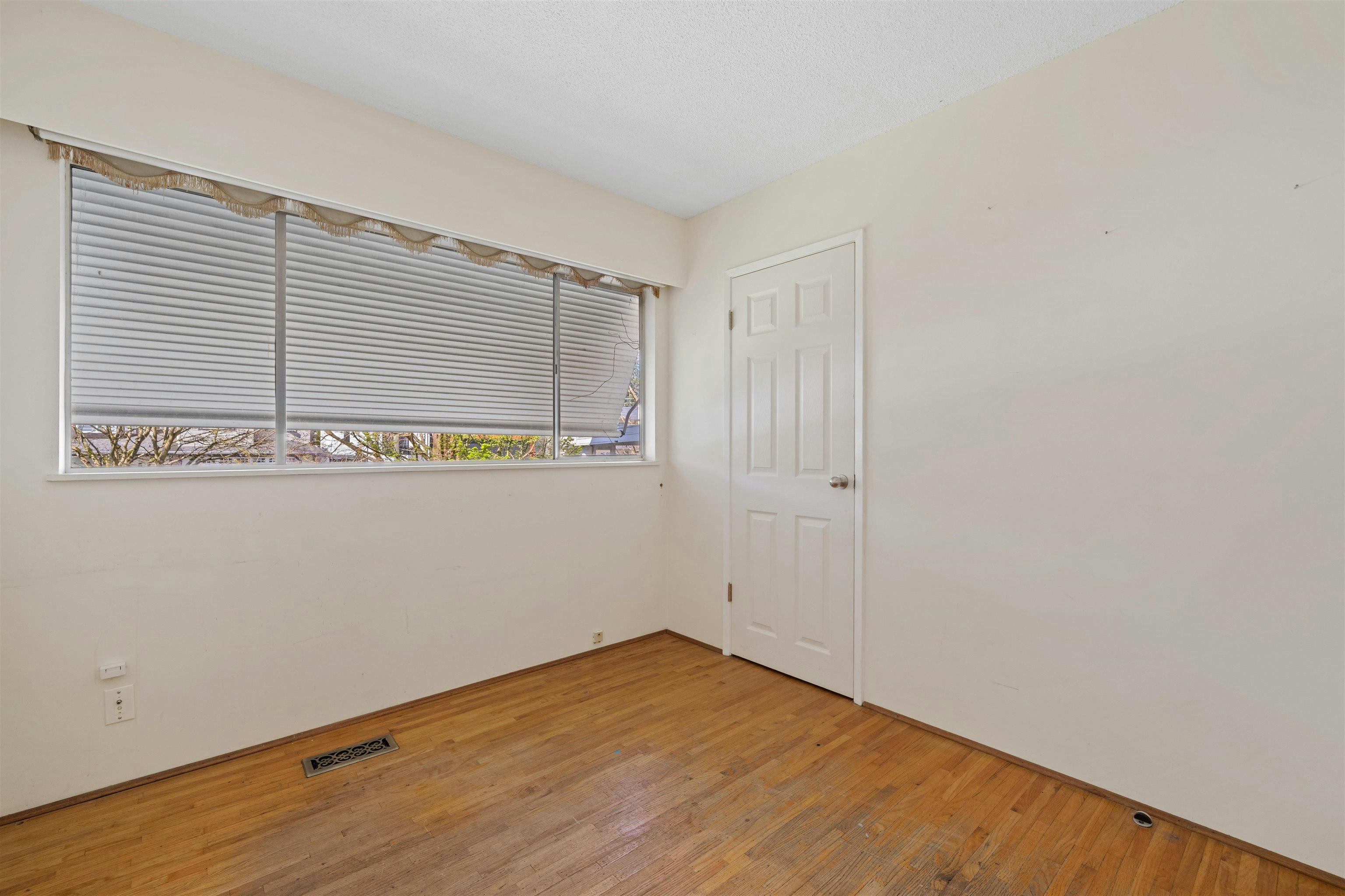3356 Liverpool Street, Port Coquitlam, BC, V3B 3V8 - 13
