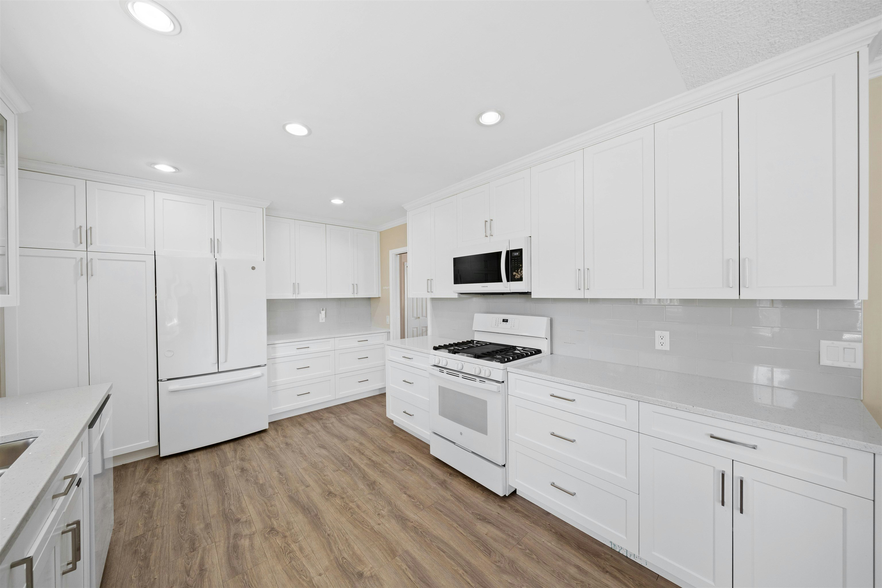 3356 Liverpool Street, Port Coquitlam, BC, V3B 3V8 - 23