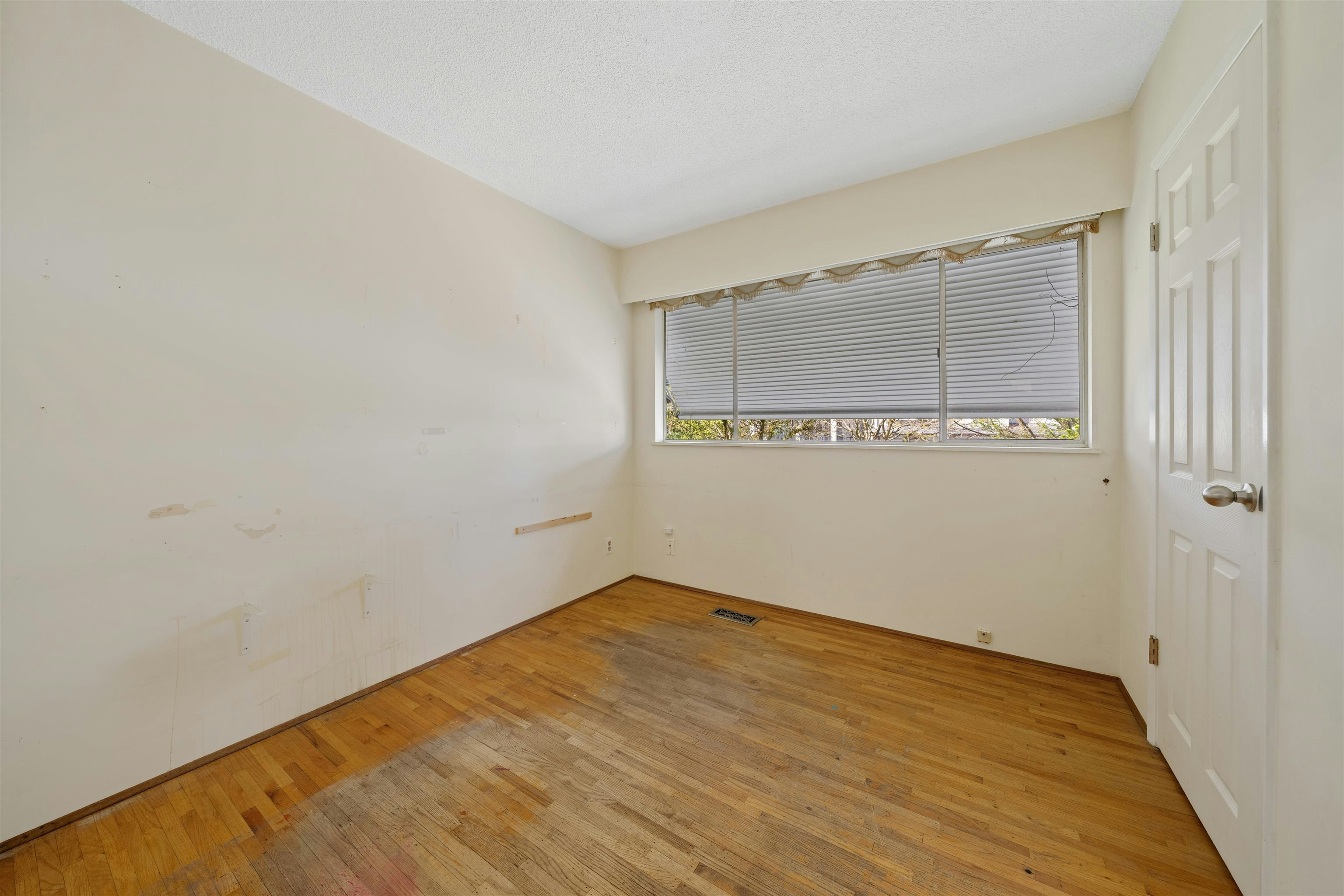 3356 Liverpool Street, Port Coquitlam, BC, V3B 3V8 - 12
