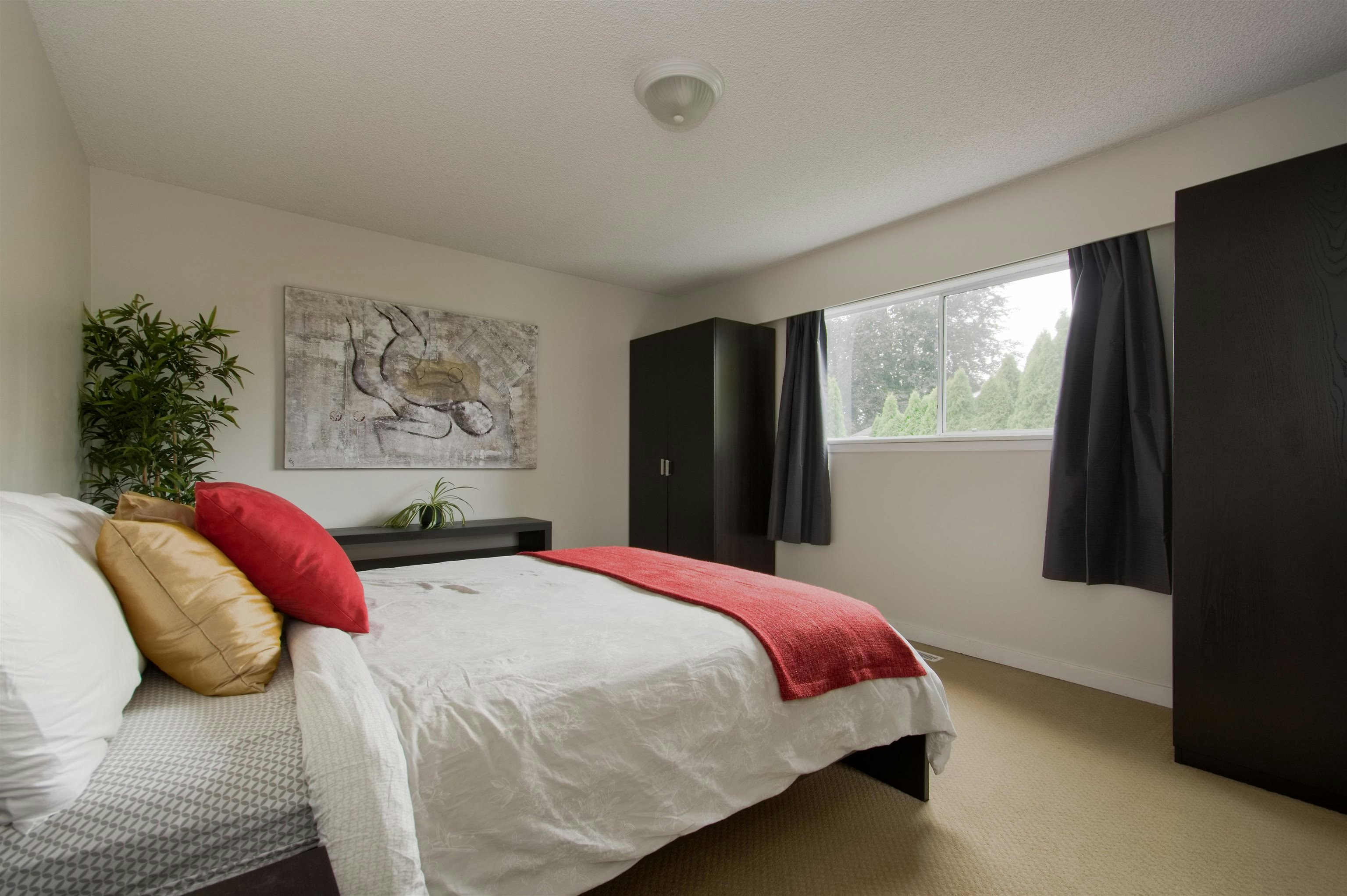 18843 120 Avenue, Pitt Meadows, BC, V3Y 1W5 - 18