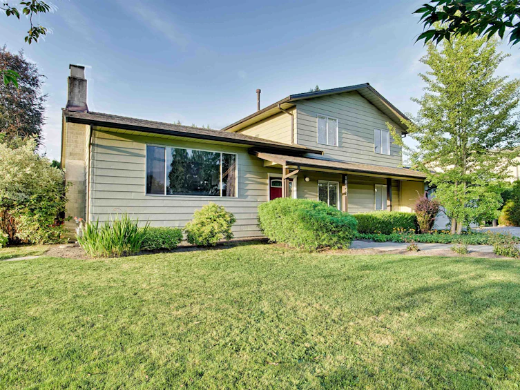 18843 120 Avenue, Pitt Meadows, BC, V3Y 1W5