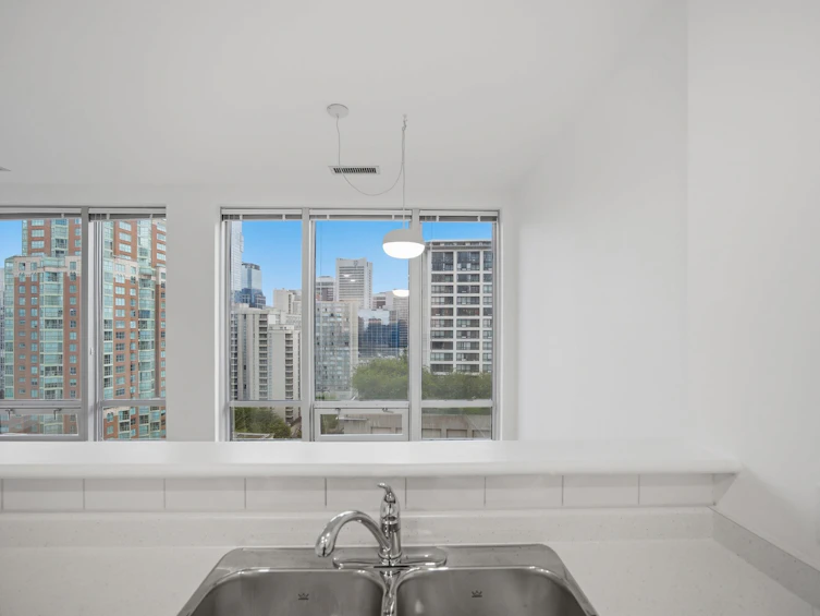 1110-989 Nelson Street, Vancouver, BC, V6Z 2S1 - 10