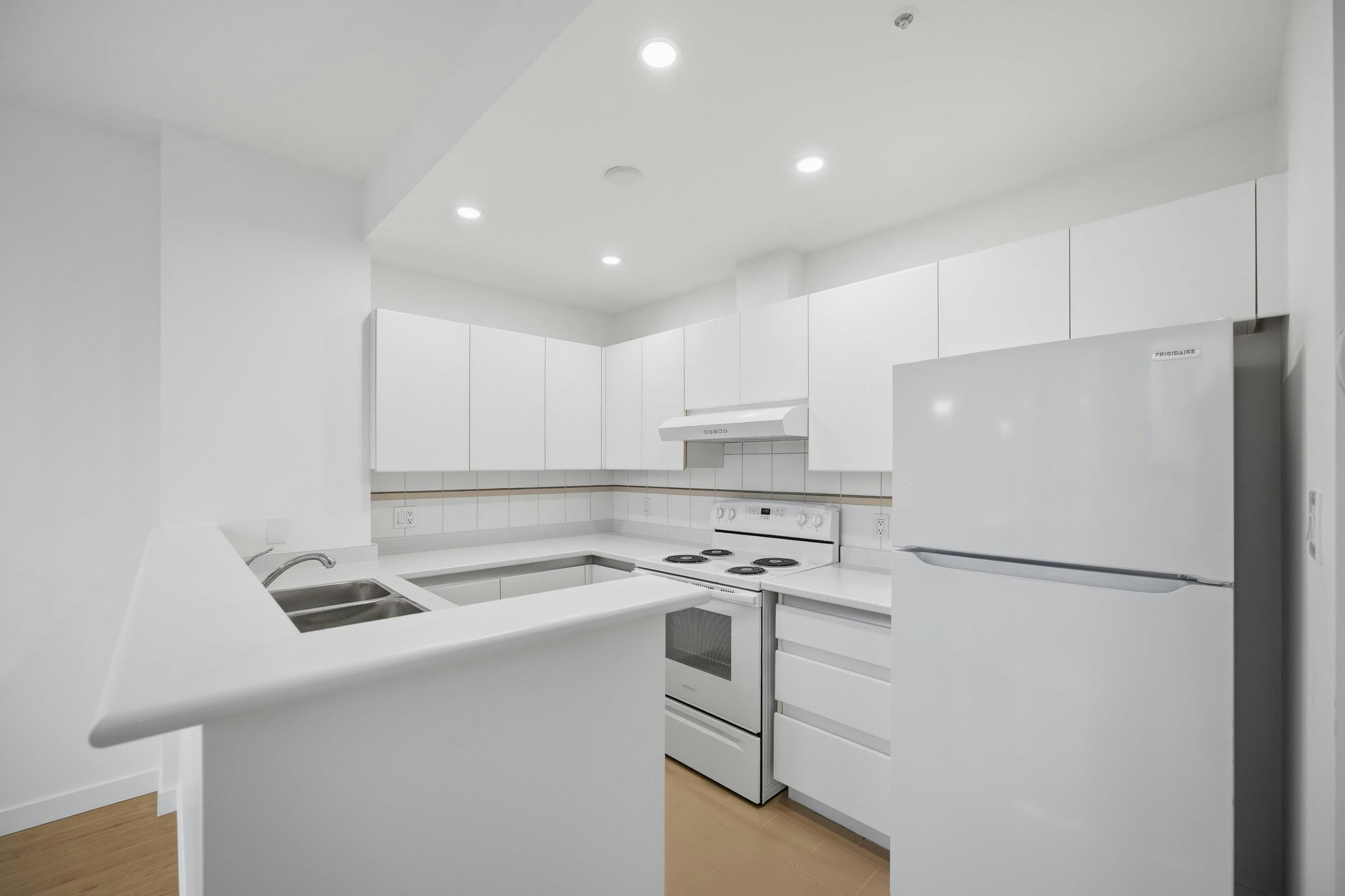 1110-989 Nelson Street, Vancouver, BC, V6Z 2S1 - 9