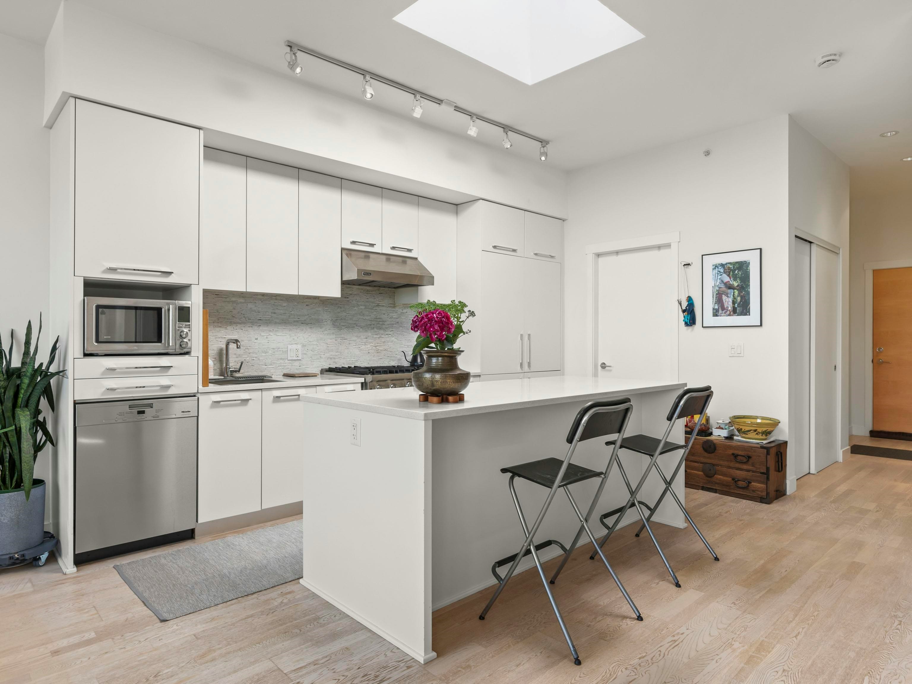 401-4355 W 10th Avenue, Vancouver, BC, V6R 2H6 - 20