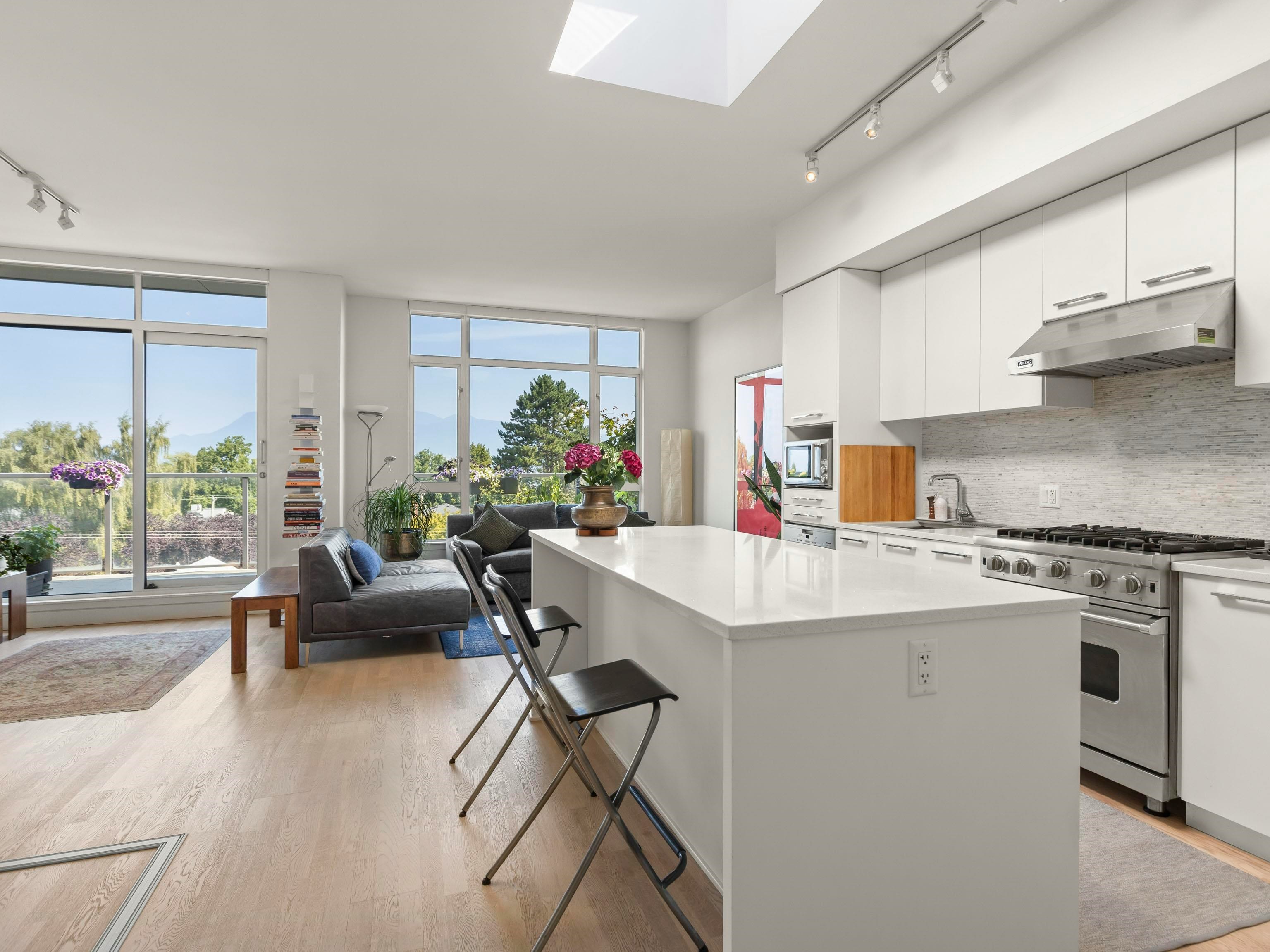 401-4355 W 10th Avenue, Vancouver, BC, V6R 2H6 - 24