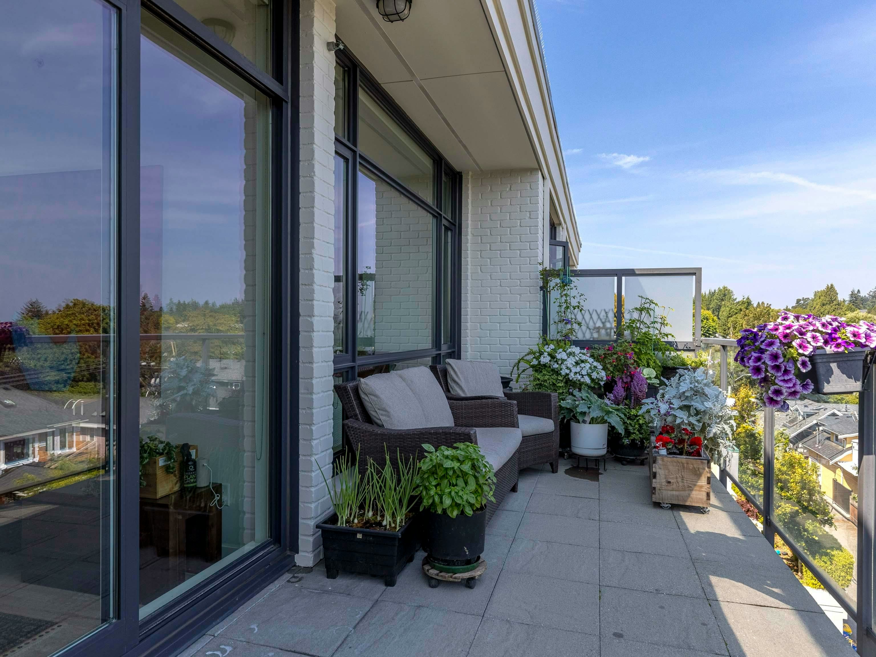 401-4355 W 10th Avenue, Vancouver, BC, V6R 2H6 - 11