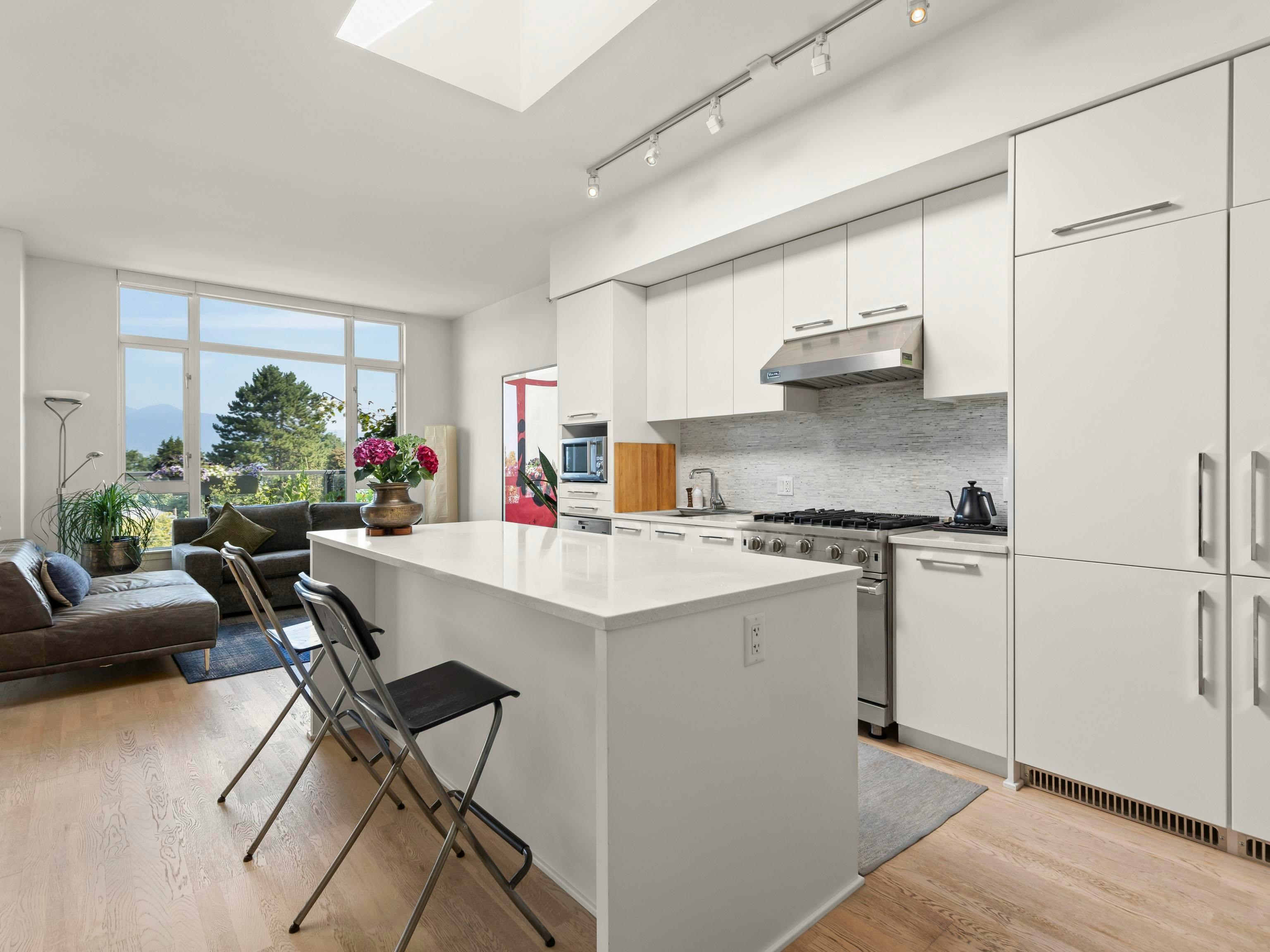 401-4355 W 10th Avenue, Vancouver, BC, V6R 2H6 - 25
