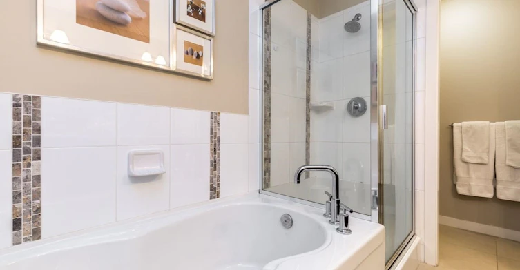 3355 Devonshire Avenue, Coquitlam, BC, V3E 3H2 - 14