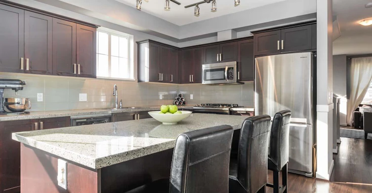 3355 Devonshire Avenue, Coquitlam, BC, V3E 3H2 - 8
