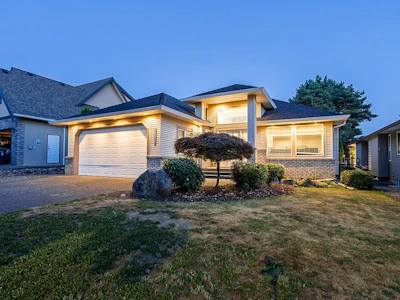 26880 25a Avenue - 2