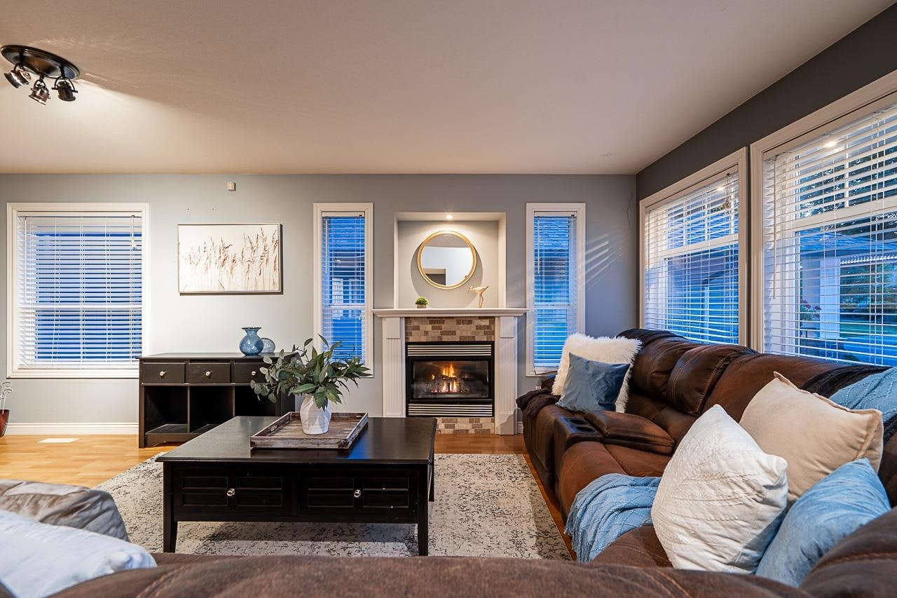 26880 25a Avenue, Langley, BC, V4W 4A2 - 11