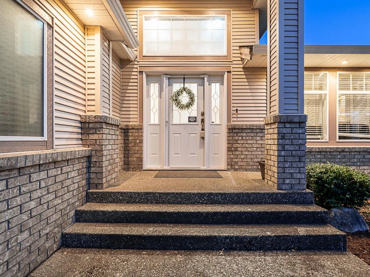 26880 25a Avenue, Langley, BC, V4W 4A2 - 4