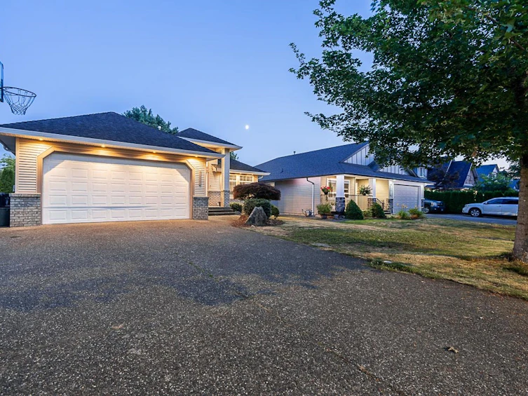 26880 25a Avenue, Langley, BC, V4W 4A2 - 3