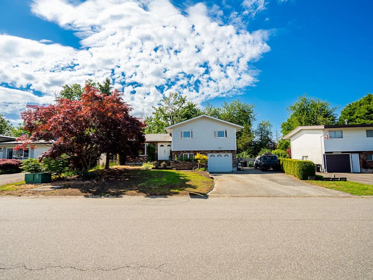 46070 Roy Avenue, Chilliwack, BC, V2R 2C2