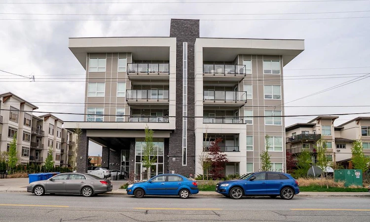 208-11913 Burnett Street