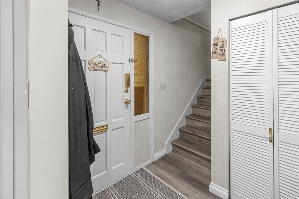 17-2998 Mouat Drive - 3