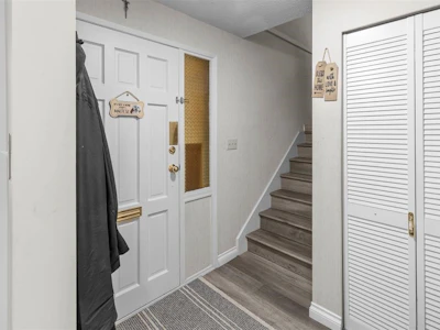 17-2998 Mouat Drive - 3