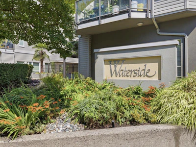 303-2250 SE Marine Drive - 3