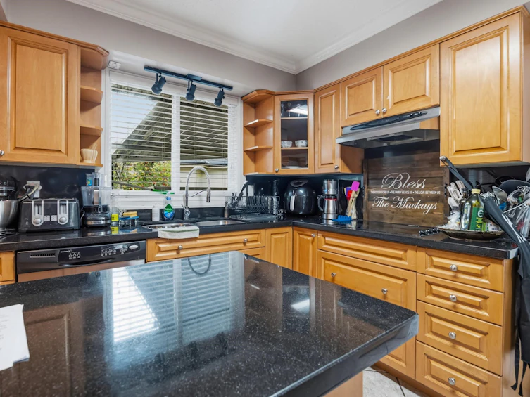 15797 92 Avenue, Surrey, BC, V4N 3C3 - 9