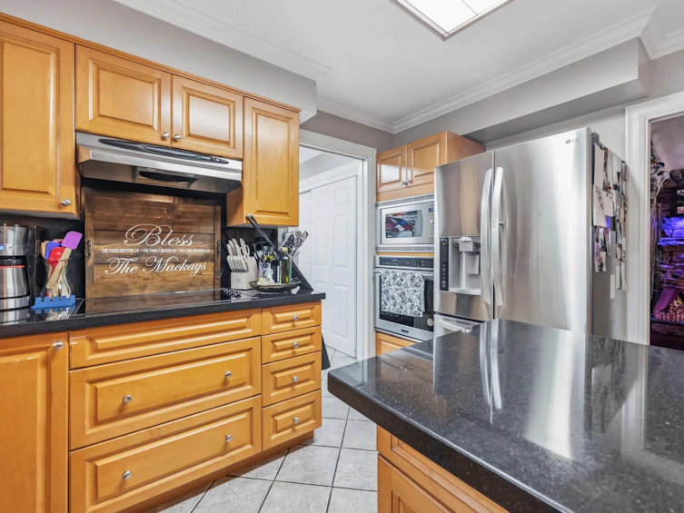 15797 92 Avenue, Surrey, BC, V4N 3C3 - 11