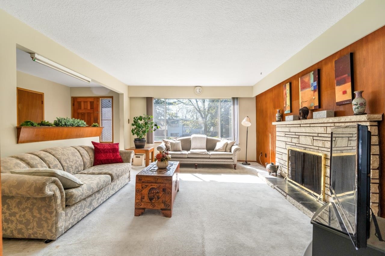 6036 Knight Street, Vancouver, BC, V5P 2V5 - 3