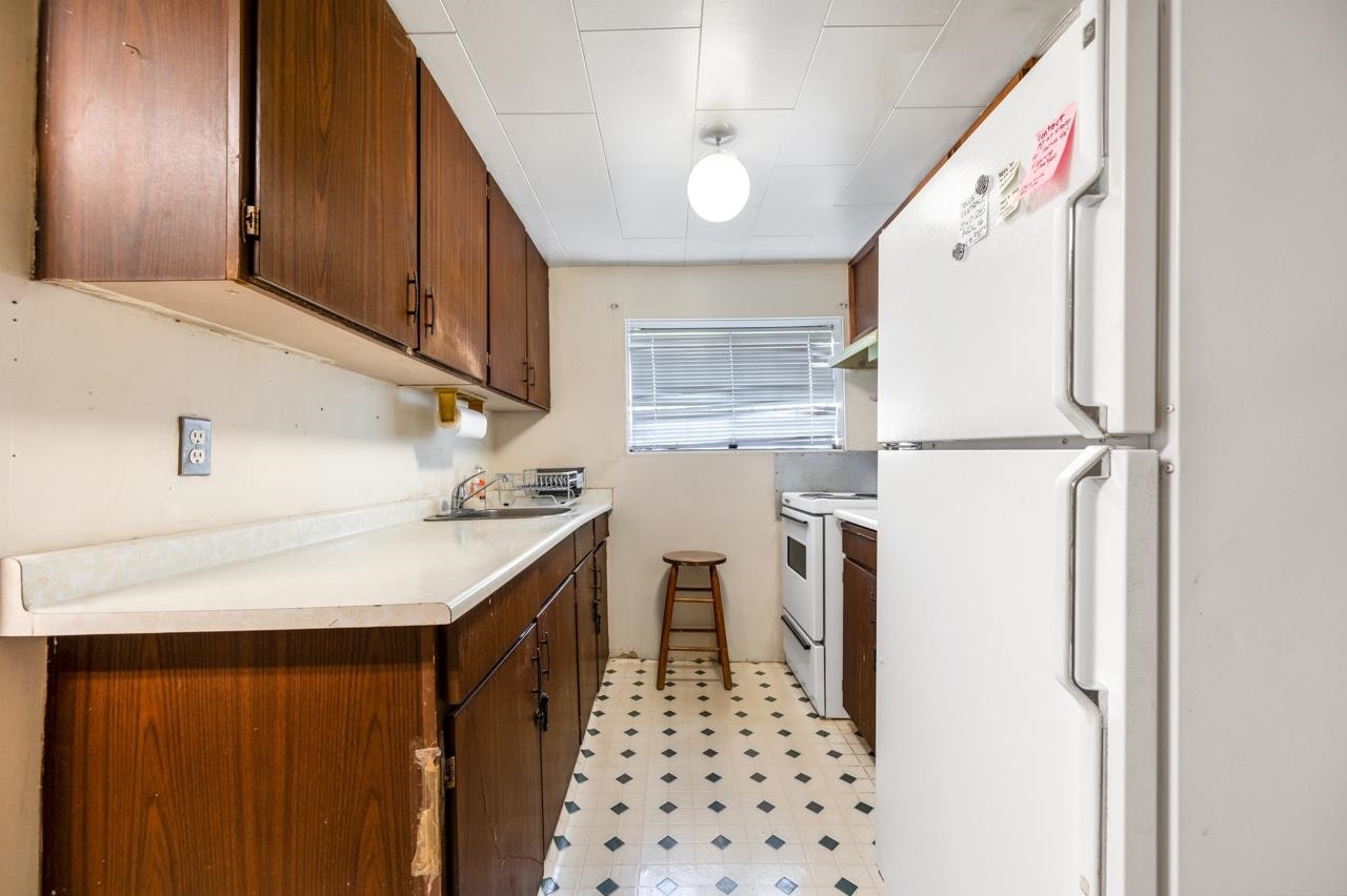 6036 Knight Street, Vancouver, BC, V5P 2V5 - 12