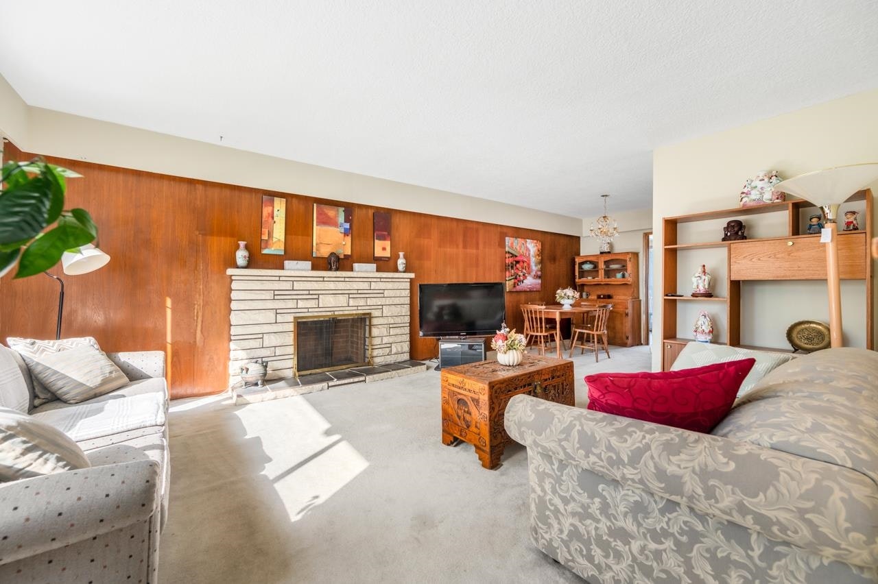 6036 Knight Street, Vancouver, BC, V5P 2V5 - 2