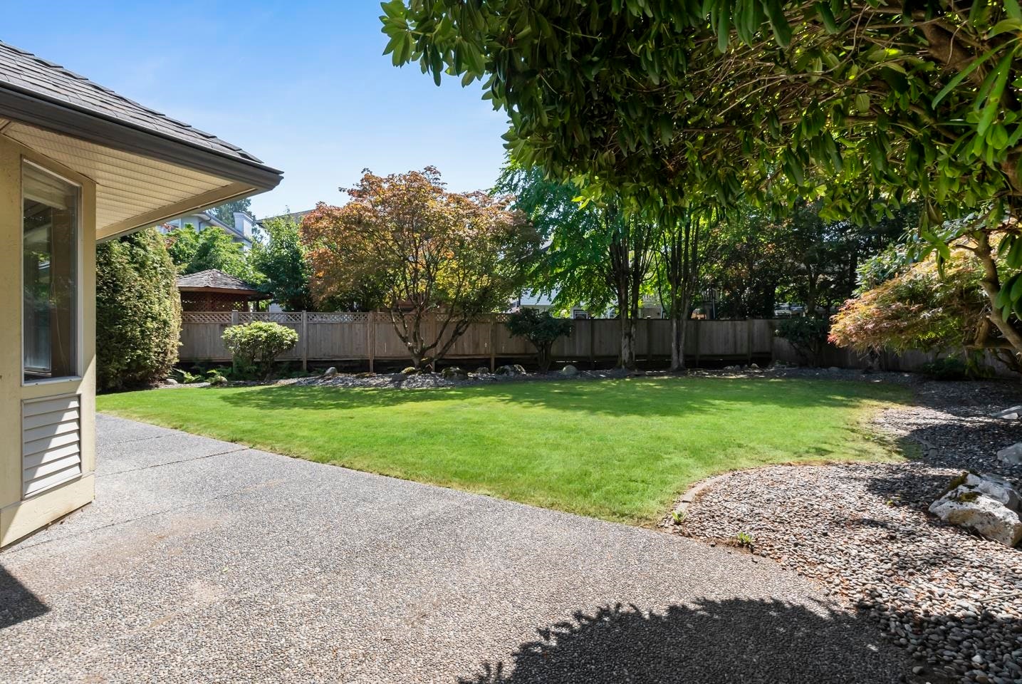 21549 85b Court, Langley, BC, V1M 2G4 - 36