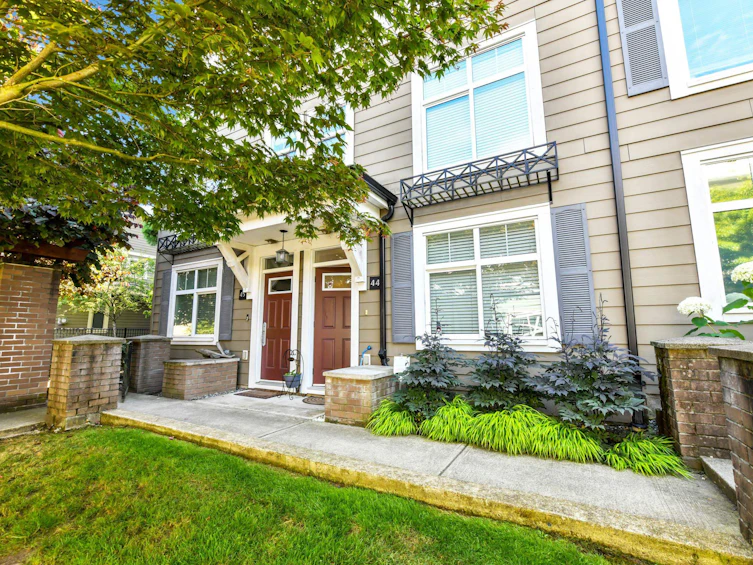 44-15833 26 Avenue, Surrey, BC, V3Z 2X5