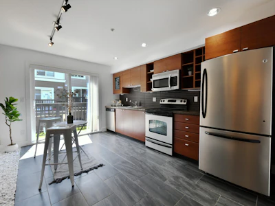 44-15833 26 Avenue - 3