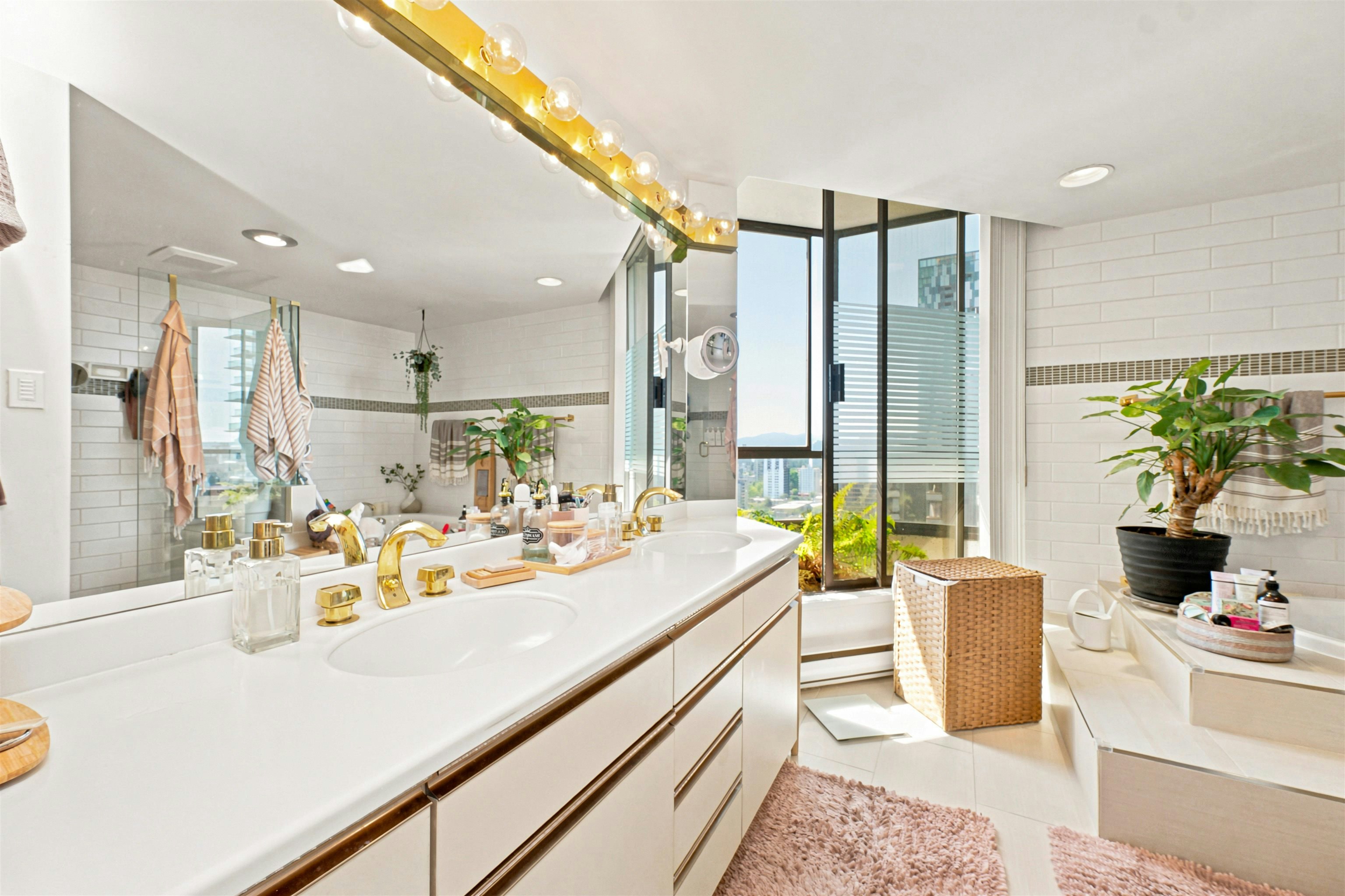 1601-738 Broughton Street, Vancouver, BC, V6G 3A7 - 15