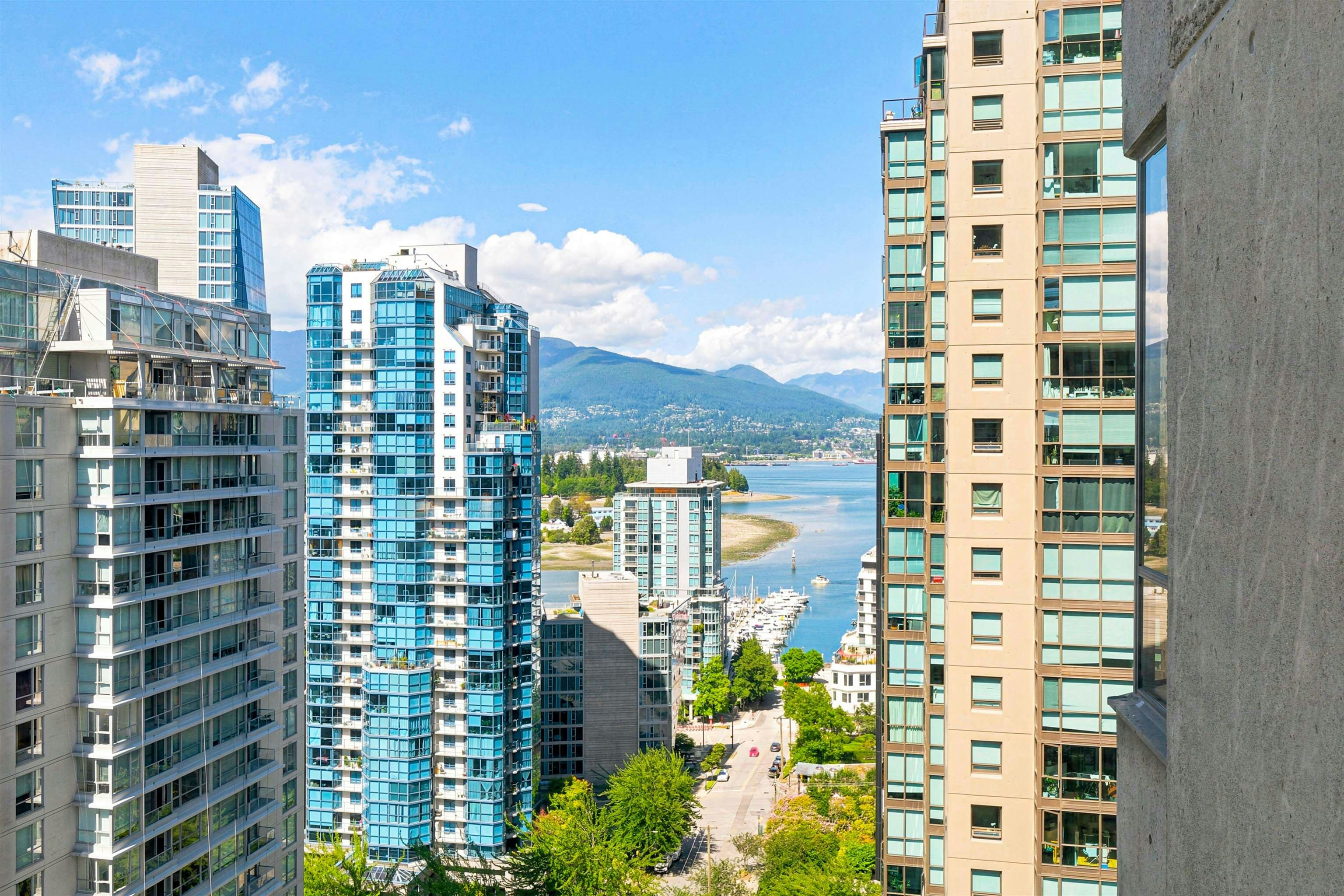 1601-738 Broughton Street, Vancouver, BC, V6G 3A7 - 2