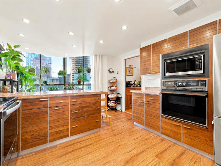 1601-738 Broughton Street, Vancouver, BC, V6G 3A7 - 9
