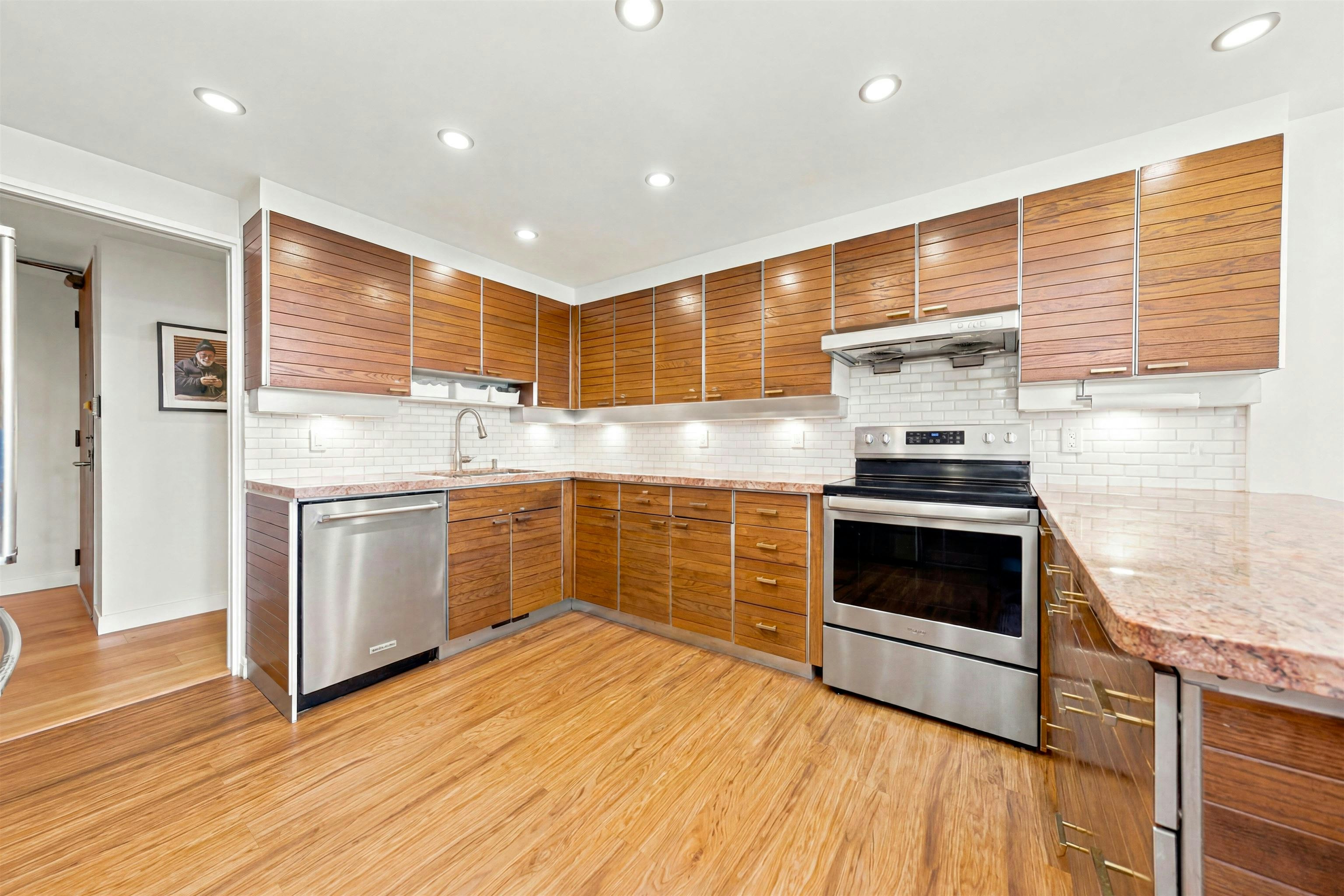 1601-738 Broughton Street, Vancouver, BC, V6G 3A7 - 7