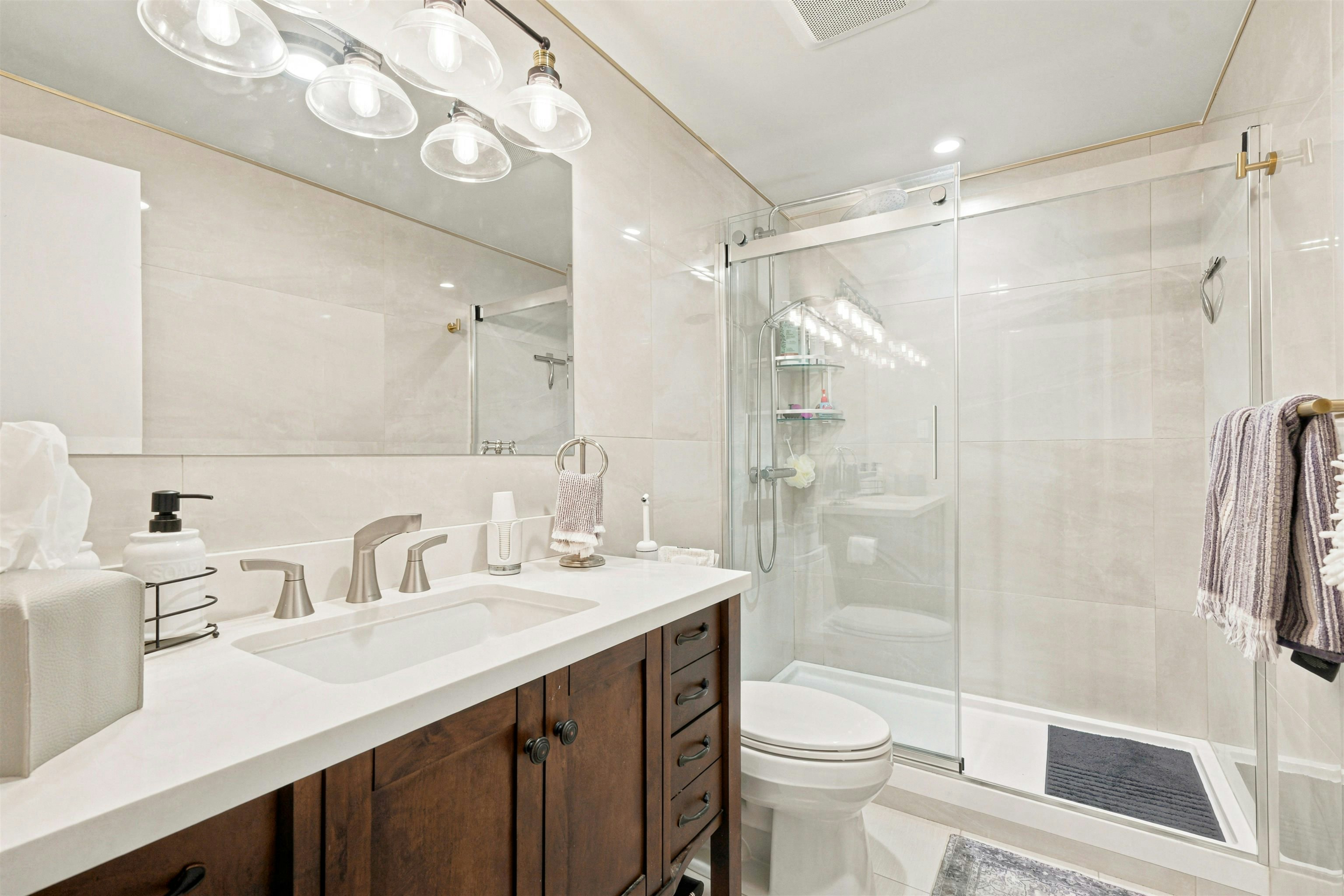 1601-738 Broughton Street, Vancouver, BC, V6G 3A7 - 17
