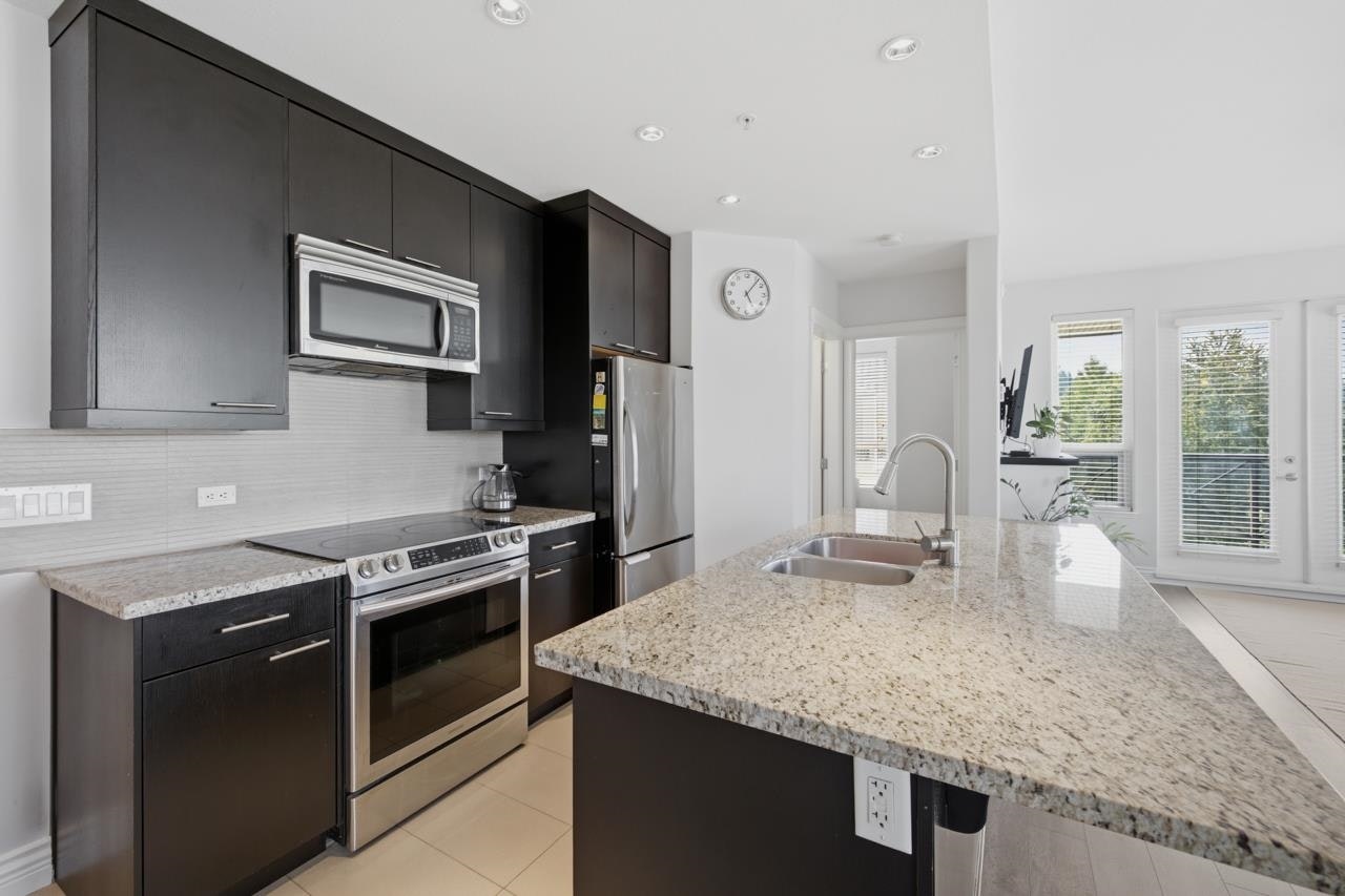 319-2970 King George Boulevard, Surrey, BC, V4P 0E6 - 13