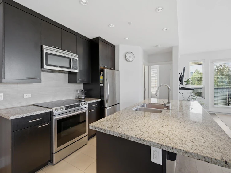 319-2970 King George Boulevard, Surrey, BC, V4P 0E6 - 13