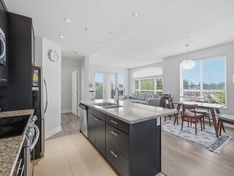 319-2970 King George Boulevard, Surrey, BC, V4P 0E6 - 12