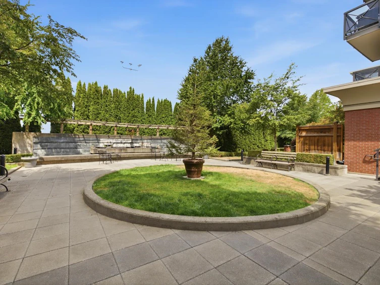 319-2970 King George Boulevard, Surrey, BC, V4P 0E6 - 30