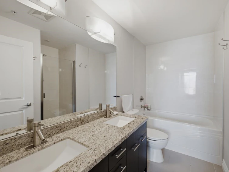 319-2970 King George Boulevard, Surrey, BC, V4P 0E6 - 18