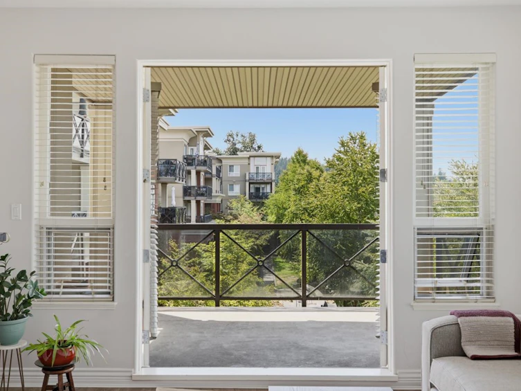 319-2970 King George Boulevard, Surrey, BC, V4P 0E6 - 4