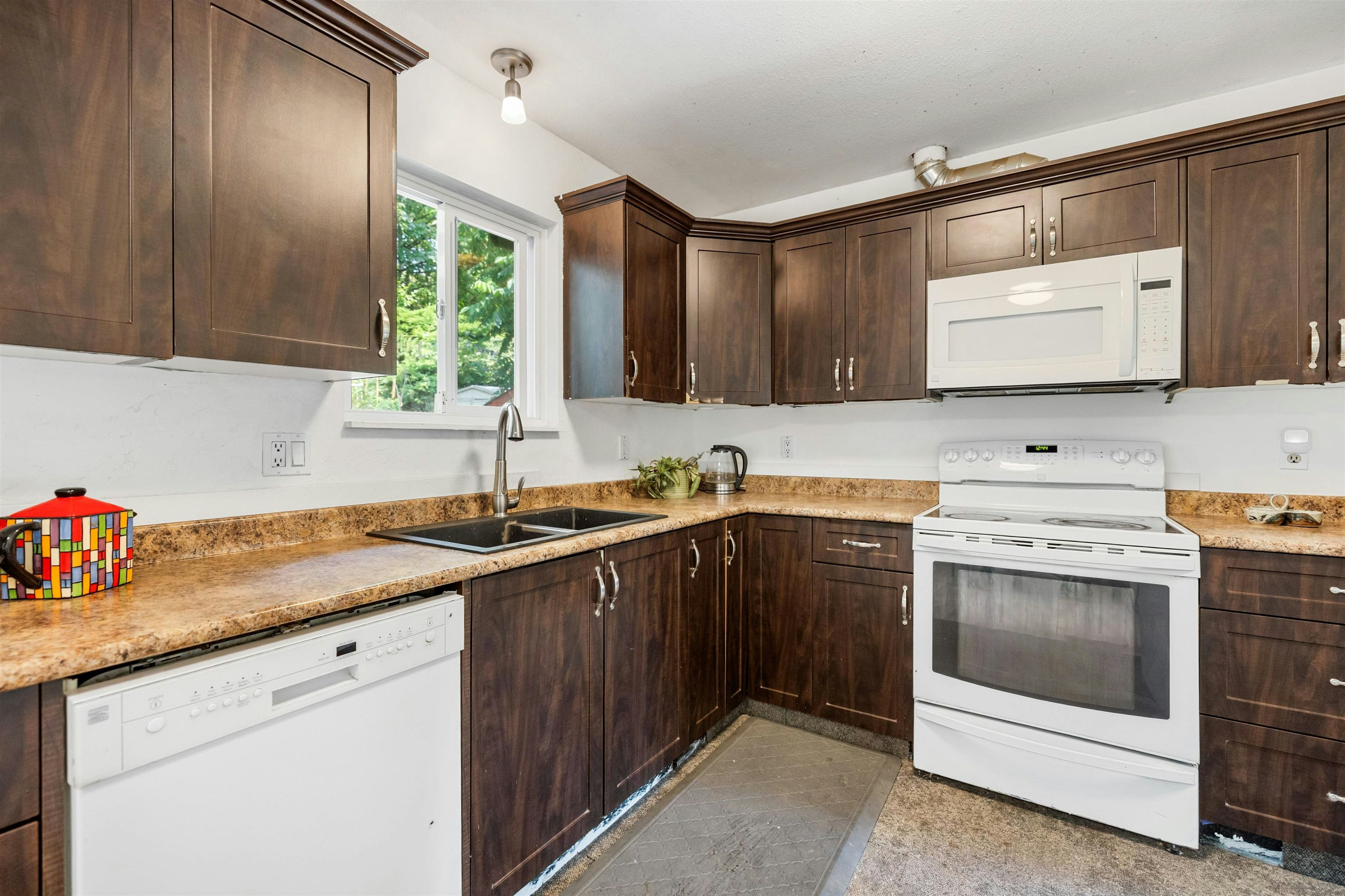 35117 Skeena Avenue, Abbotsford, BC, V2S 7H5 - 6