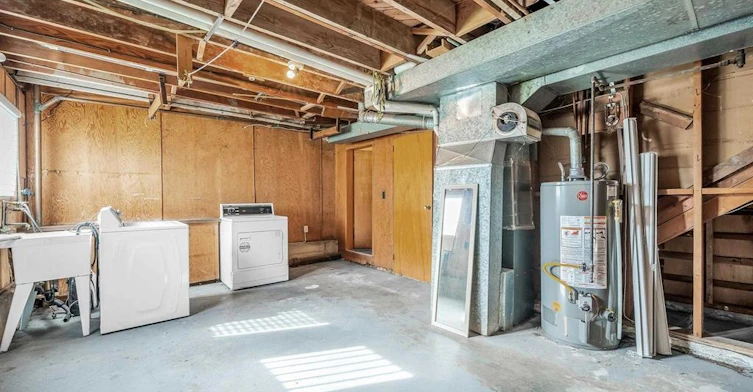 8620 Camden Cresent, Richmond, BC, V7C 3G4 - 16